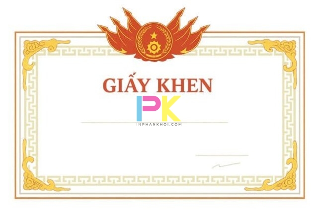 Thiết kế mẫu giấy khen đẹp – Chuẩn Bộ và nhận diện riêng 4 Bố cục chuẩn của mẫu giấy khen gồm quốc hiệu, tên người nhận, thành tích và chữ ký xác nhận.