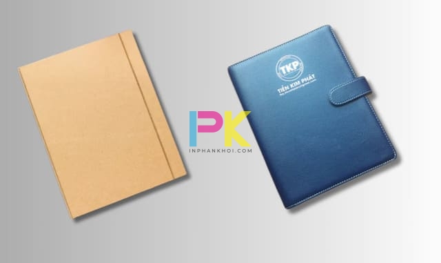 In Sổ Tay Theo Yêu Cầu 14 Hình ảnh so sánh sổ tay sản xuất sẵn và sổ tay đặt thiết kế riêng theo yêu cầu