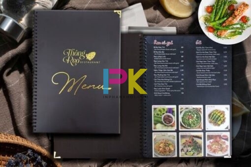 In menu bìa cứng sử dụng công nghệ in chất lượng cao